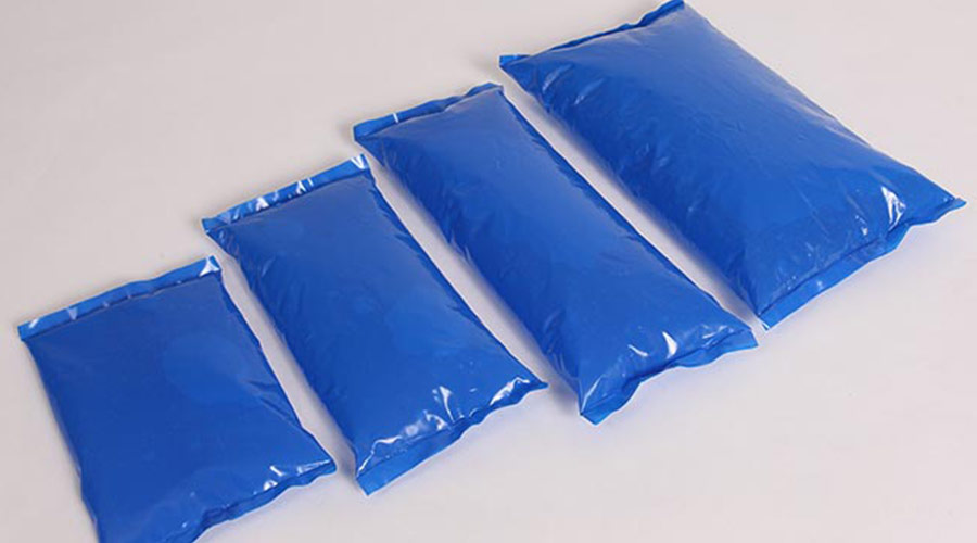 REUSABLE 100 X SHEETS DRY GEL ICE PACKS DRY ICE PACKS HYDRATES TO 1.2 KG 